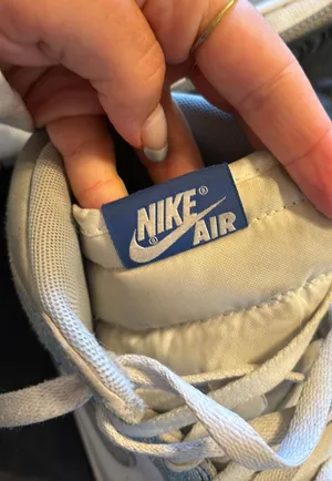 Air Jordan 1 Retro High Og Hyper Royal thumbnail 11