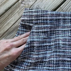 LOFT Classic Tweed Mini Skirt Blue, Pink, Black And White Size 12. NEW thumbnail 5