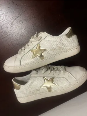 Vintage Havana White Sneakers with Gold Star Accent thumbnail 2
