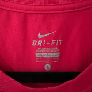 Nike Dri-FIT Red Shirt thumbnail 2
