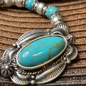 Boutique Western women’s Howlite turquoise and silver stretch bracelets. thumbnail 4