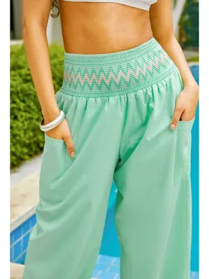 NWT Cupshe Chevron Smocked Waist Pants - Size: Small thumbnail 9