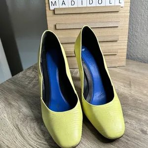 Kenzo Women’s 37 Yellow/Lime Green Heels thumbnail 5