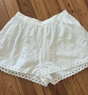 Boutique Shorts thumbnail 1