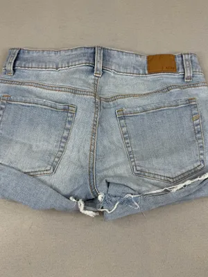 AERO Aeropostale Low Rise Midi Distressed Denim Shorts Light Wash Y2K Size 2 thumbnail 2