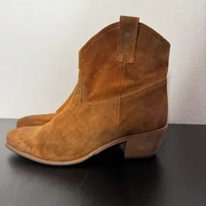Benheart Italy Suede Leather Western Cowboy BOHO Ankle Boots 39 US 8.5 Vibram thumbnail 3