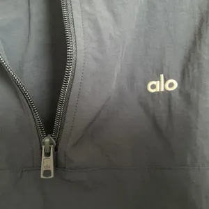 Alo Yoga Light Weight Takeaway Track Pullover Navy S thumbnail 3