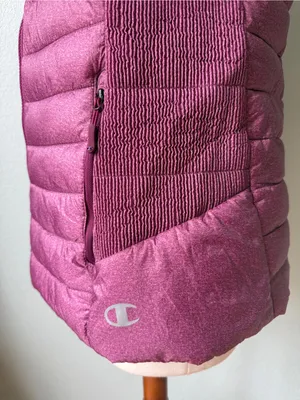 Champion Women's Quilted Puffer Vest - Size XL thumbnail 5