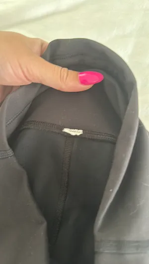 Lululemon Wunder Train High-Rise Short 8” thumbnail 3