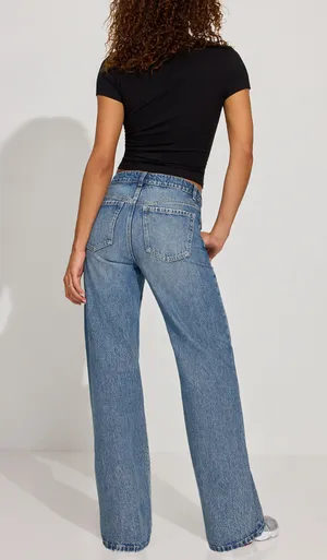 Garage Low-Rise Baggy Jeans thumbnail 2