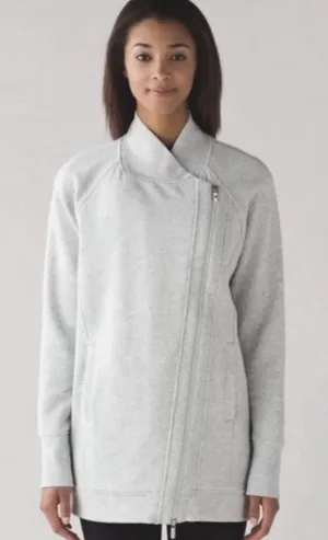 Lululemon Back To‎ It Wrap Fleece Jacket Sweater Athleisure Neutral Gray Comfy thumbnail 1