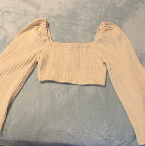Vestique Crop Top thumbnail 1