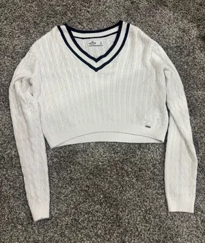 Hollister Sweater White Cropped thumbnail 1