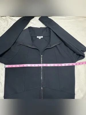 White Birch Black Cropped Ribbed Full Zip Active  Jacket Size Medium thumbnail 10