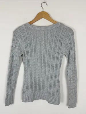 Hollister fitted cable knit V-neck sweater in light gray thumbnail 3