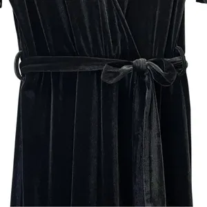 NWT Baltic Born Nadine Velvet Midi Dress Black Size Medium Party Wedding Holiday thumbnail 9