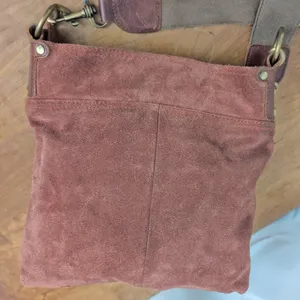 Mo & Co Suede leather Crossbody Bag Brown thumbnail 5