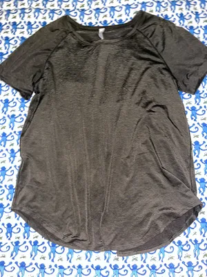 Lululemon Tee Olive Green thumbnail 1