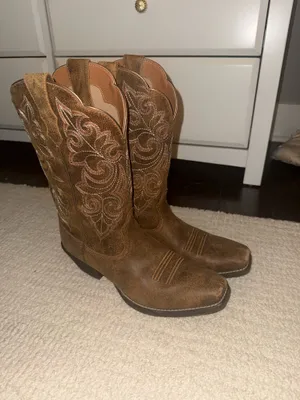 Women’s Ariat Boots thumbnail 2