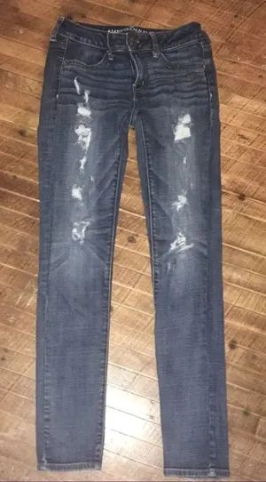 AEO distressed super stretchy jeggings size 4 thumbnail 1