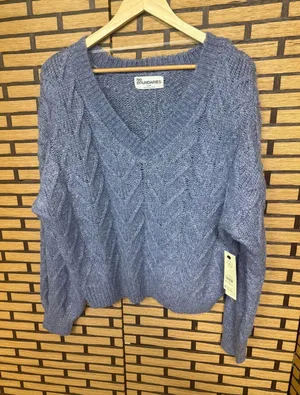 No Boundaries Blue V Neck‎ Sweater Size Medium thumbnail 1