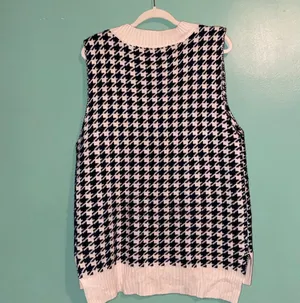 Sweater Vest Black Size L thumbnail 4