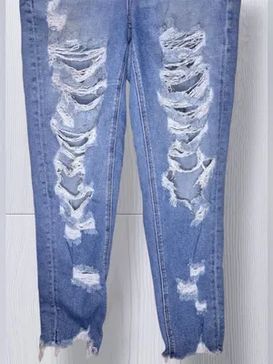 AMERICAN EAGLE High Rise Distressed Mom Jeans with Raw Frayed Hem thumbnail 6