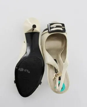 Bandolino DBPeaceTJ Buckle Peep Toe Slingback Heels thumbnail 9