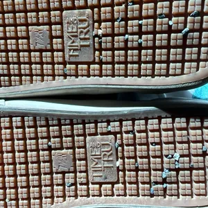 Time and Tru Black and White Athletic Shoes 7.5 Memory Foam thumbnail 8
