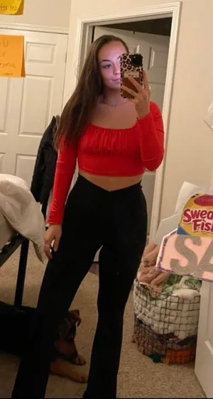 SheIn Red Long Sleeve Crop Top thumbnail 1