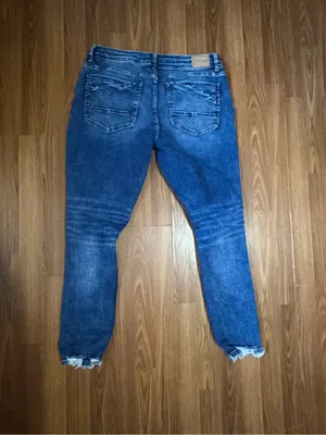 NWOT BKE Stella Slim Fit Low Rise Ankle Skinny Distressed Jeans 34. Inseam 28in thumbnail 3