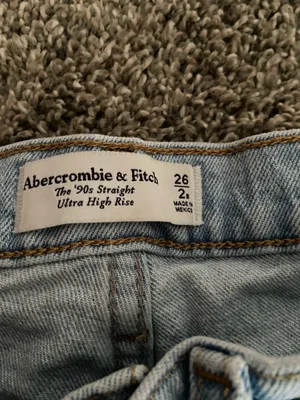 Abercrombie High-Rise Jeans Ultra thumbnail 2