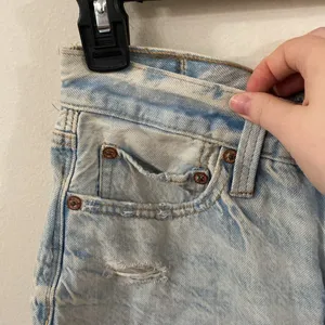 New American Eagle 90s boyfriend acid wash fringe hem denim shorts size 6 thumbnail 6
