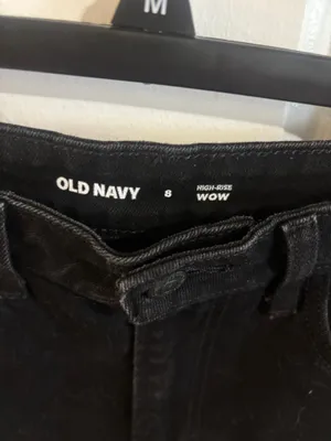 Women’s Old Navy Black Jean Shorts thumbnail 2