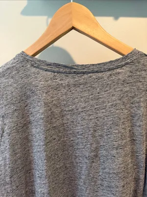 Madewell Large Whisper Cotton Heathered Gray V-Neck Short Sleeve Tee thumbnail 8