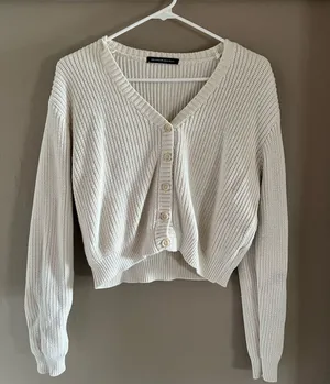 Brandy Melville Sweater Knit thumbnail 1