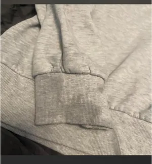 H&M Sweater thumbnail 2