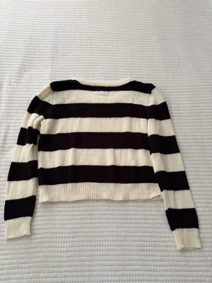 Ambiance Black and Cream Striped Crewneck Sweater Size Small thumbnail 2