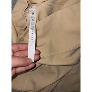 Women's Lululemon Align HR Pant 25" - Size 14 Prosecco Leggings‎ thumbnail 2