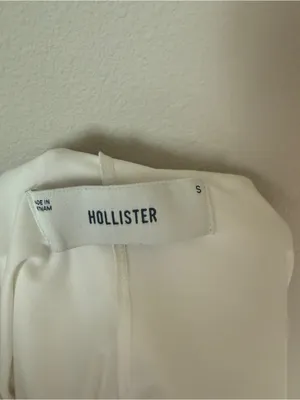NWOT Hollister Lace Mini Skirt in White thumbnail 5