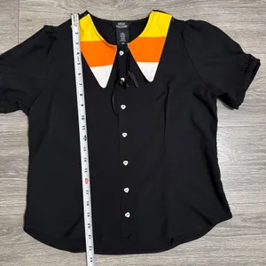 Social Collision Women‎ Small Candy Corn Collar Heart Button Blouse Black Witchy thumbnail 9