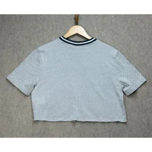 Under Armour Wisconsin Badgers Women Sz S Gray Cropped Waffle Knit TShirt Sporty thumbnail 2