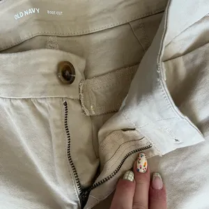 Old Navy dress pants size 4 thumbnail 2