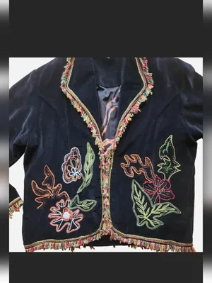 Vandana Black Velvet Embroidered Blazer with Floral Design - Size XL EUC thumbnail 2