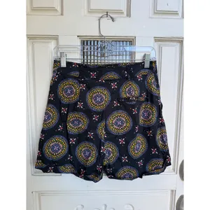 Maeve Anthropologie Black Medallion Print Chino‎ Shorts Size 2 High Rise thumbnail 7