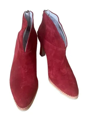 Lola Cruz Herne V Cut Zip Ankle Boot Red Suede 6.5 thumbnail 1