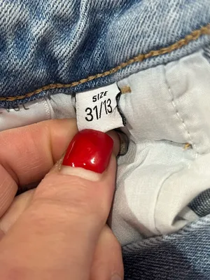 Vervet High Rise light wash, distressed Jeans thumbnail 10