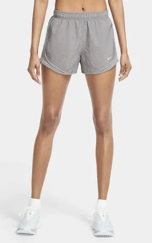 women’s shorts thumbnail 2