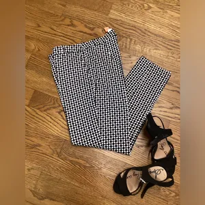 H&M Ankle straight pants Black and white geometric print. Size 8 thumbnail 2