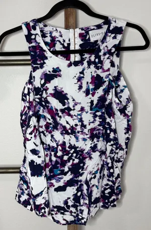Olive and Oak Abstract Print Purple Blue White Sleeveless Blouse Size Medium thumbnail 1